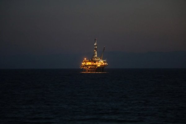 赛岳恒股票配资 知情人士：拜登将于下周一宣布禁止在大量沿海水域进行新的石油和天然气开采